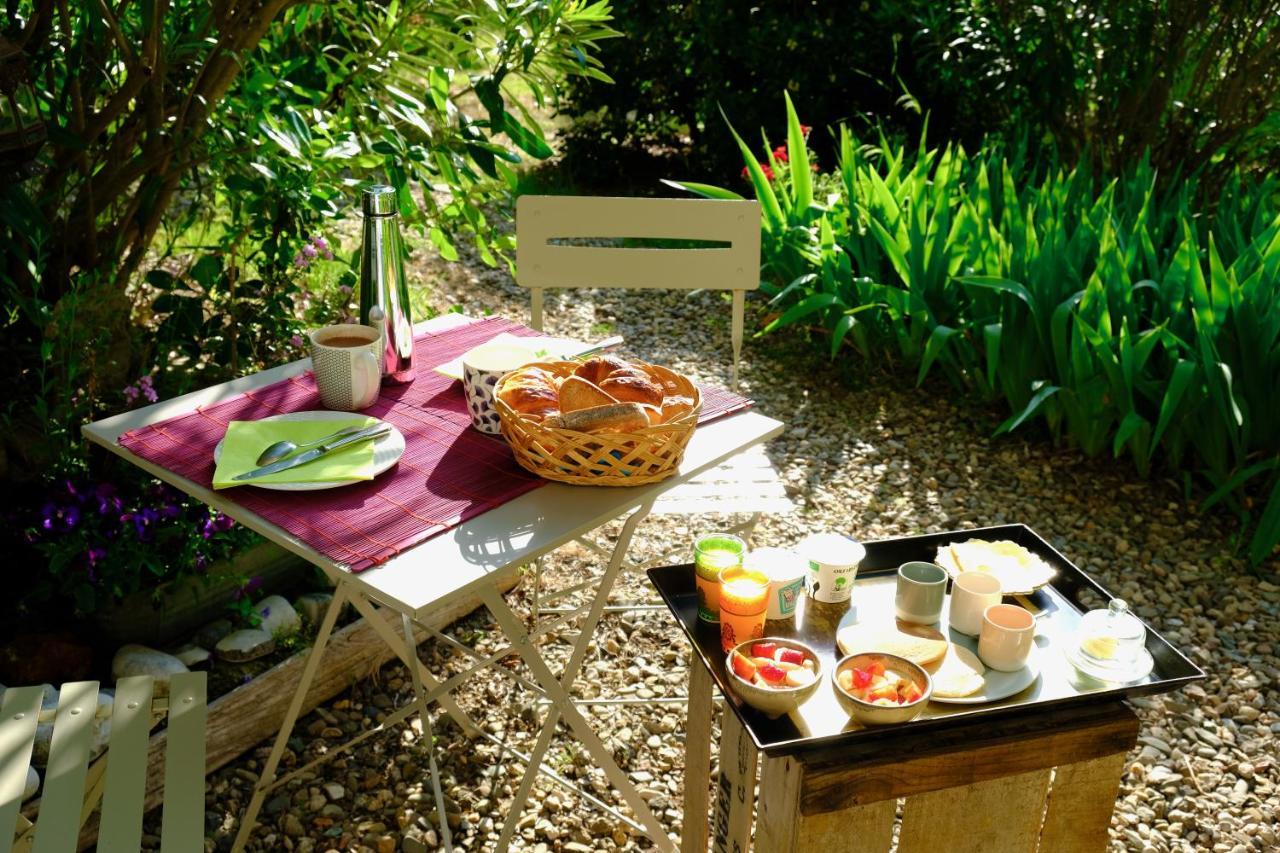 Bed and Breakfast Au Bord De Thau Marseillan  Exterior foto
